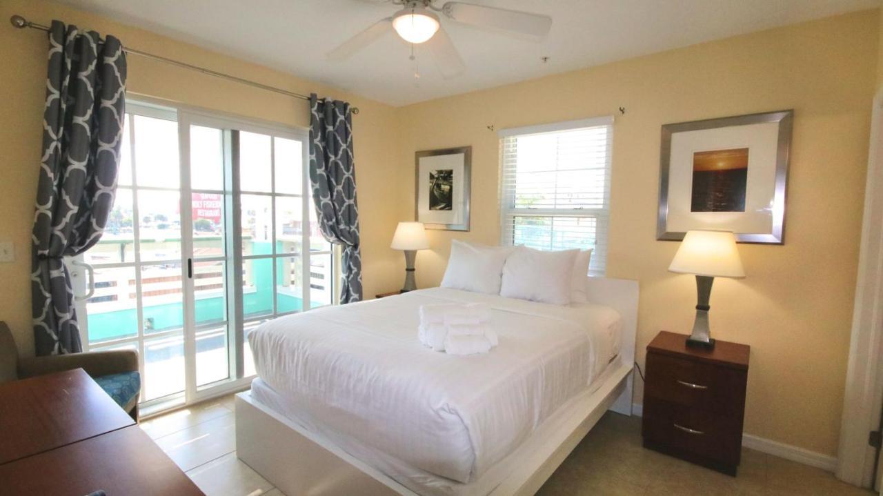 Johns Pass Condo'S- Fully Remote St. Pete Beach Buitenkant foto