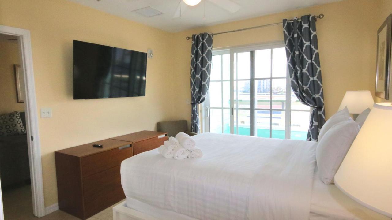 Johns Pass Condo'S- Fully Remote St. Pete Beach Buitenkant foto